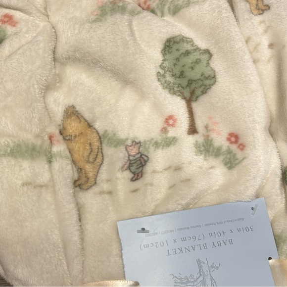 Classic Winnie the Pooh Baby Blanket - Picture 5 of 5